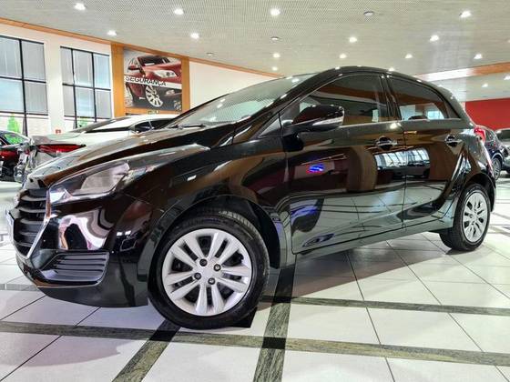 HYUNDAI HB20 1.0 COMFORT PLUS 12V FLEX 4P MANUAL